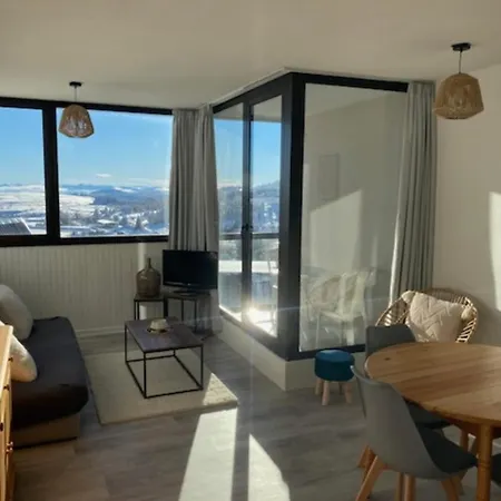 Au Coeur De La Station De Super-besse Apartament